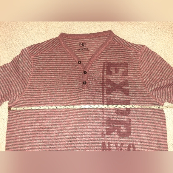 2 Men's Express Shirts. - Picture 5 of 5